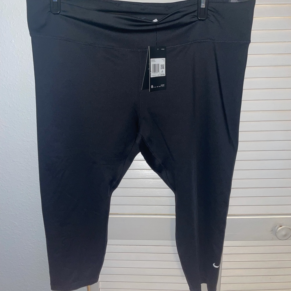 Capri Dri Fit Nike leggings